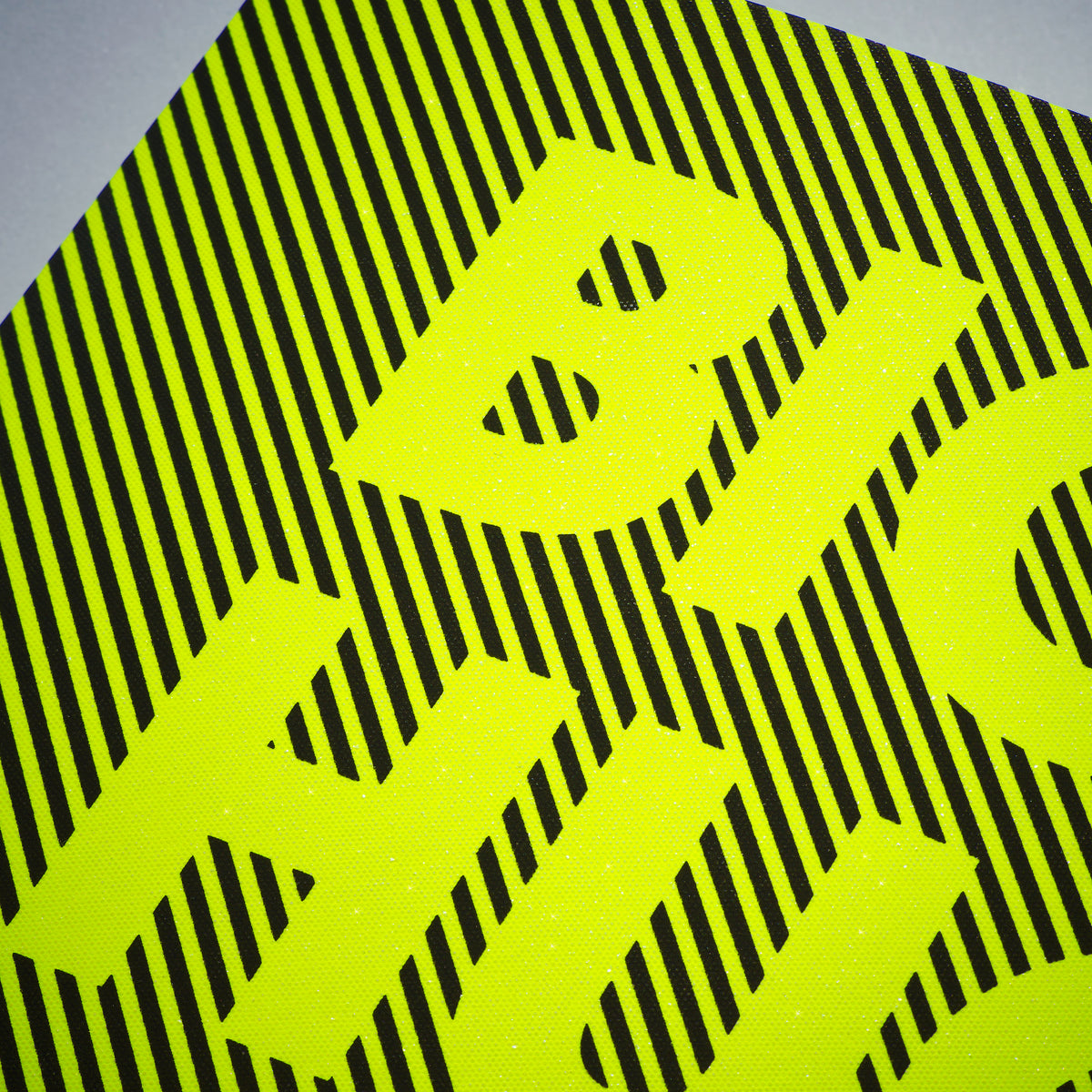 Glow "Big Hugs" Neon Yellow