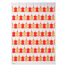 ChatGPT said:

A silver wrapping paper patterned with alternating rows of red and gold Christmas ornaments hanging from strings, creating a bold and festive design.