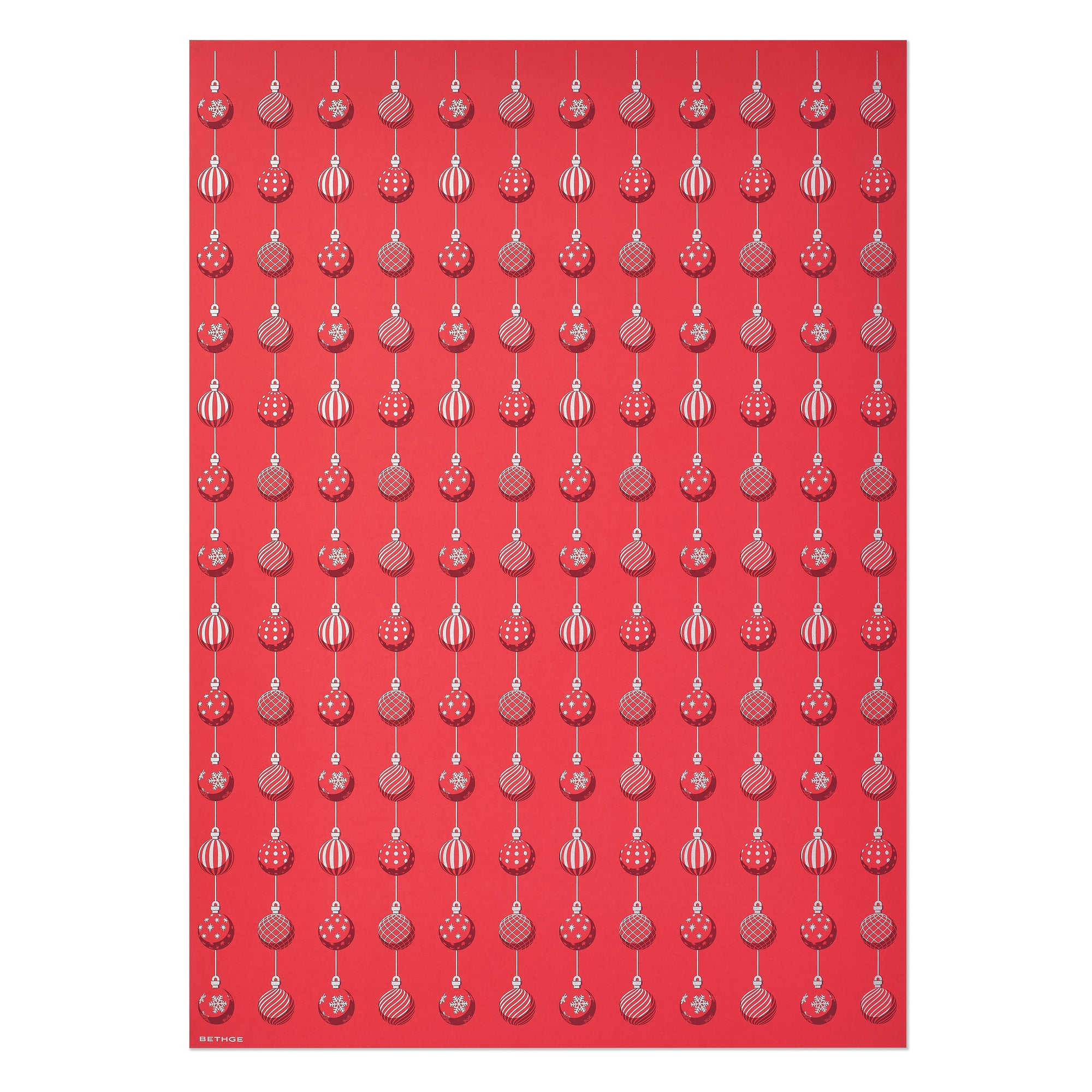 ChatGPT said:

A red wrapping paper patterned with rows of hanging Christmas ornaments in white and red, featuring various designs such as stripes, snowflakes, polka dots, and checkered patterns.